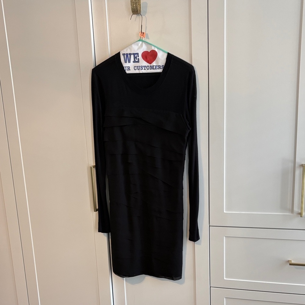 Diane Von Furstenberg ruffled long sleeve dress